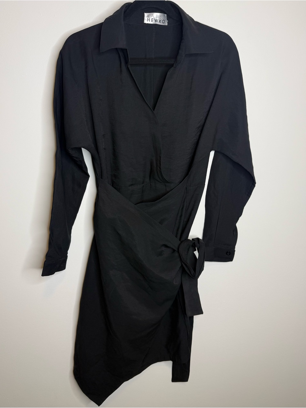 Kate HEWKO Black Long-Sleeve Wrap Dress size small collar